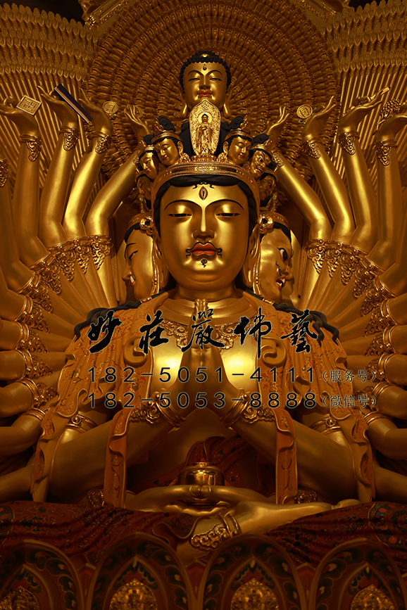 千手观音塑像正面近照