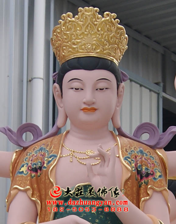 ‌坚牢地神正面近照