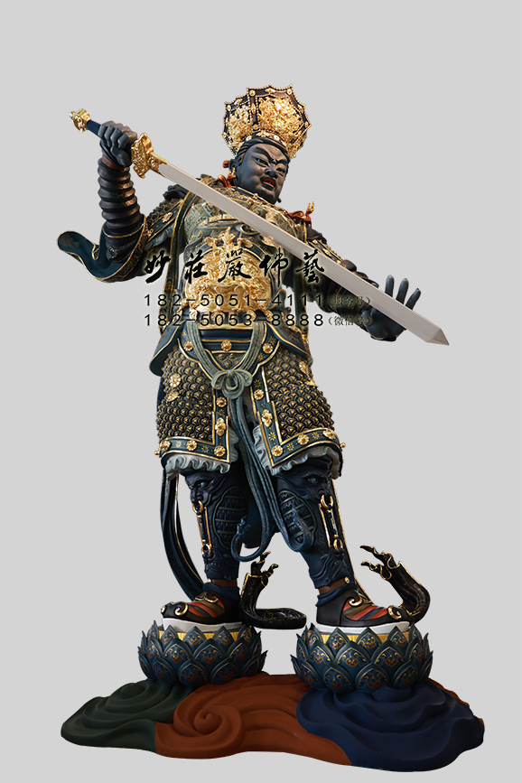 增长天王左侧照